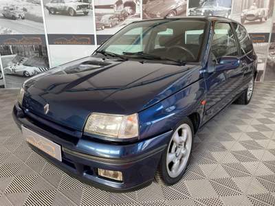 Renault Clio 1.8 16v a/c 142.000km Blu/Azzurro usata Rivergaro