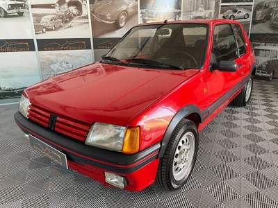 Peugeot 205 GTI 105cv Rosso usata Rivergaro