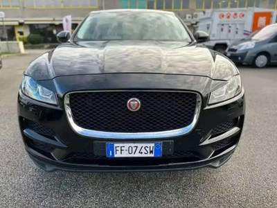 Jaguar F-Pace 2.0d Prestige awd 180cv auto TETTO PANO - FF074SW Nero usata Basiliano