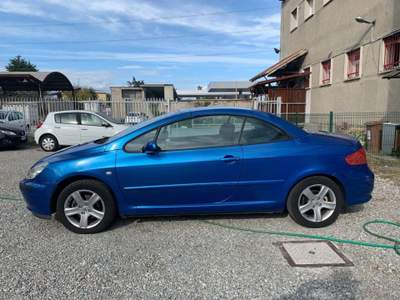 Peugeot 307 1.6 16V CC Blu/Azzurro usata Nova Milanese