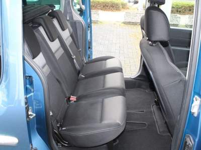 Renault Kangoo 1.2 TCe 115CV 5 porte Stop & Start Limited Blu/Azzurro usata Castelnuovo Rangone