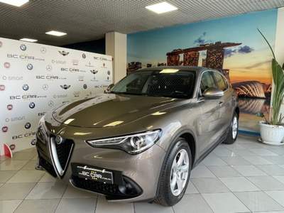 Alfa Romeo Stelvio 2.2 JTD-m 180cv Super*PELLE*NAVI Grigio usata Mesagne Alfa Romeo Stelvio 2.2 JTD-m 180cv Super*PELLE*NAVI Grigio usata Mesagne