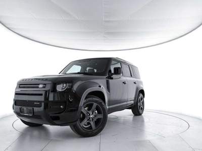 Land Rover Defender 110 2.0 Si4 PHEV 404 CV AWD Auto XS Edition Nero usata Corciano