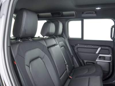 Land Rover Defender 110 2.0 Si4 PHEV 404 CV AWD Auto XS Edition Nero usata Corciano