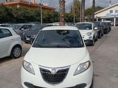 Lancia Ypsilon  1.2 69 CV 5p. GPL Ecochic Silver Bianco usata Modica