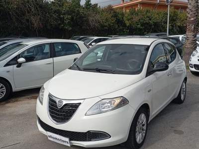 Lancia Ypsilon  1.2 69 CV 5p. GPL Ecochic Silver Bianco usata Modica