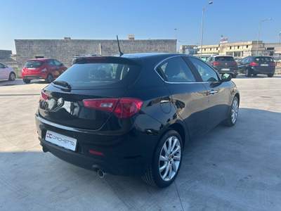 Alfa Romeo Giulietta 1.6 JTDm-2 105 CV Distinctive Grigio usata Poggiardo