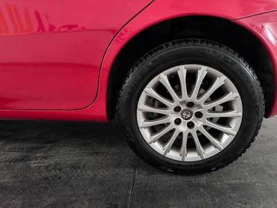 Alfa Romeo 147 5p 1.6 TS 16v Distinctive 105cv Rosso usata Pescara
