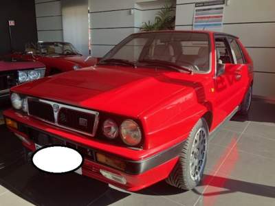 Lancia Delta 2.0i.e. turbo 16V HF integrale Rosso usata Cassino