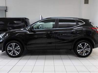 Nissan Qashqai 1.2 DIG-T N-Connecta Nero usata Silea