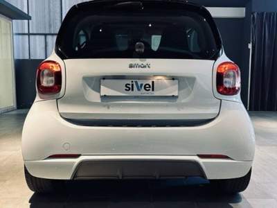Smart ForTwo 0.9 t Superpassion 90cv twinamic Bianco usata Avezzano