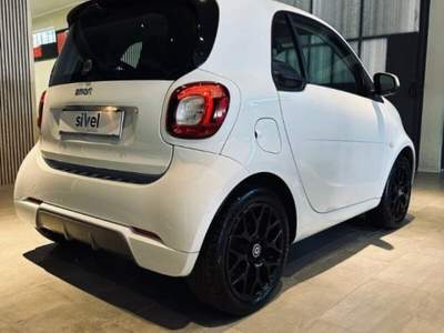 Smart ForTwo 0.9 t Superpassion 90cv twinamic Bianco usata Avezzano