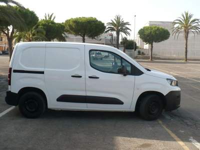 Peugeot Partner BlueHDi 100 S&S PC Furgone Premium Bianco usata TAVIANO
