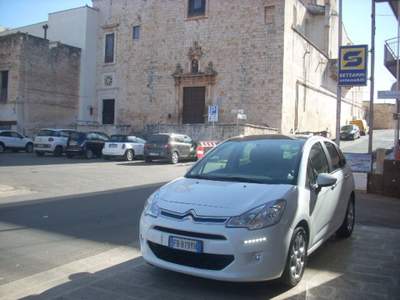 Citroen C3 BleuHDI 100 S&S Exclusive -  Navi -  Retrocamera - Tetto Panoram Bianco usata Castellana Grotte