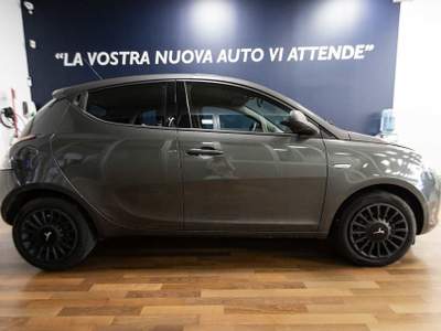 Lancia Ypsilon 1.2 69 CV 5 porte GPL Ecochic Gold Grigio usata Silea