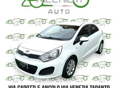 Kia Rio  usata Taranto
