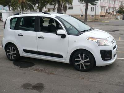 Citroen C3 Picasso 1.4 VTi 95 Seduction Bianco usata TAVIANO