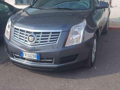 Cadillac SRX 3.6 LUXURY AUTOMATIK FULL Marrone usata Bareggio