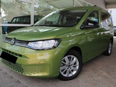 Volkswagen Caddy 2.0 TDI 122 CV DSG Style Verde usata Castelnuovo Rangone