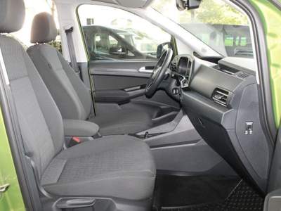 Volkswagen Caddy 2.0 TDI 122 CV DSG Style Verde usata Castelnuovo Rangone