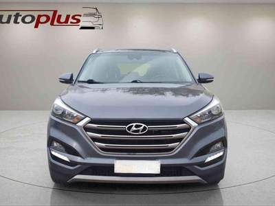 Hyundai Tucson 1.7 CRDi XPossible IN SEDE Grigio usata Penne