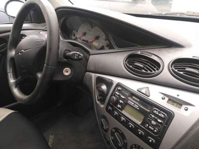 Ford Focus 1.6i 16V cat SW Zetec Blu/Azzurro usata Alba