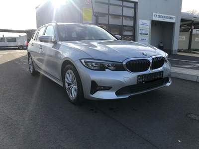 BMW Serie 3 320d Bmw 320d 48V Touring Advantage Argento usata Carimate