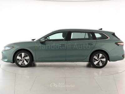 Volkswagen Passat 1.5 etsi act 150cv business dsg Verde usata Brescia