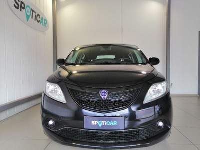 Lancia Ypsilon 1.0 FireFly 5 porte S&S Hybrid Ecochic Gold Nero usata Perugia