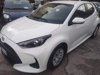 Toyota Yaris ACTIVE Bianco usata Roma