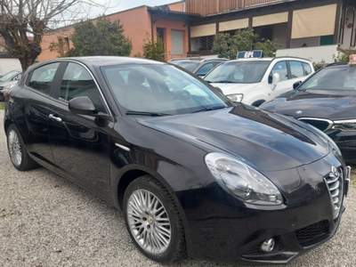 Alfa Romeo Giulietta 1.6 JTDm-2  Distinctive Nero usata Castel San Pietro Terme