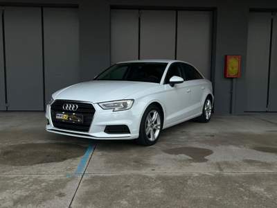 Audi A3 Sedan 35 TDI S tronic Business Bianco usata Monselice