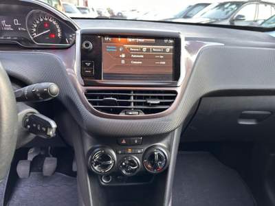 Peugeot 2008 1.2 VTi 82CV Allure OK NEO PATENTATI Bianco usata Oderzo