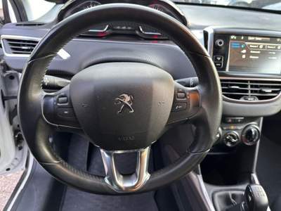 Peugeot 2008 1.2 VTi 82CV Allure OK NEO PATENTATI Bianco usata Oderzo