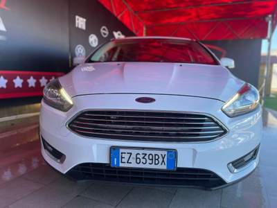 Ford Focus 1.5 TDCi 120 CV Start&Stop Powershift Titanium Bianco usata Quartucciu