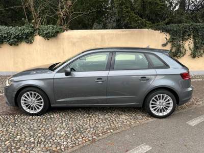 Audi A3 SPB 1.6 TDI clean diesel Young Grigio usata Capriolo