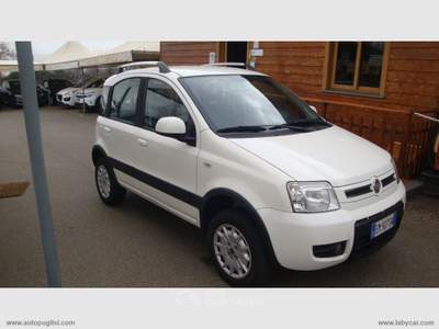 Fiat Panda Panda 1.2 4x4 Climbing Bianco usata Zafferana Etnea