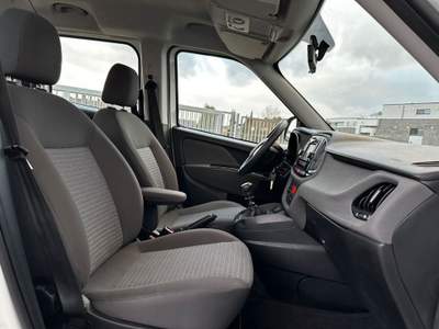 Fiat Doblò Doblò 1.4 T-Jet 16V Lounge Bianco usata Castelnuovo Rangone