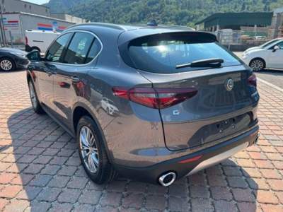Alfa Romeo Stelvio 2.0 Turbo 200 CV AT8 Q4 Executive Grigio usata Castelnuovo Rangone