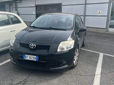 Toyota Auris unico proprietario Nero usata Roma