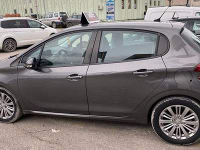 Peugeot 208 BlueHDi 100 S&S 5 porte Signature Grigio usata Portoferraio