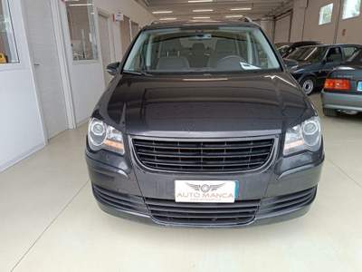 Volkswagen Touran 2.0 TDI 140CV DPF DSG Highline Nero usata Alghero