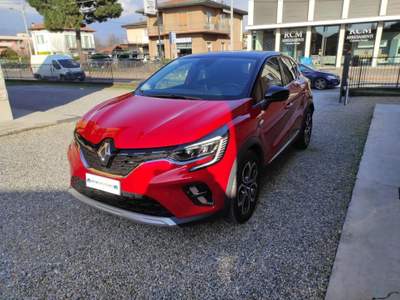 Renault Captur Plug-in Hybrid E-Tech 160 CV Intens Rosso usata Jerago con Orago