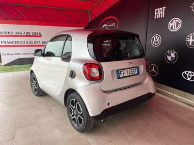 Smart ForTwo 70 1.0 twinamic Passion Bianco usata Quartucciu