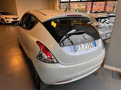 Lancia Ypsilon 5 Porte 1.2 69cv Gold S S Grigio usata Correggio