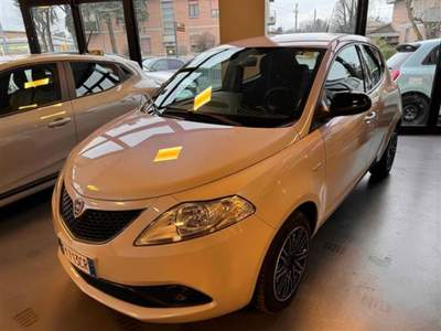 Lancia Ypsilon 5 Porte 1.2 69cv Gold S S Grigio usata Correggio