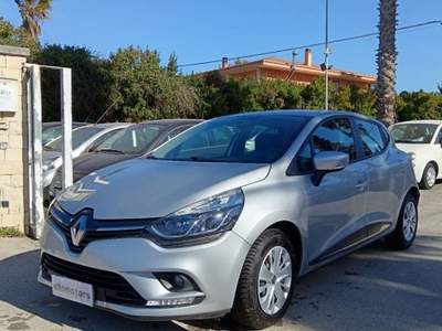 Renault Clio TCe 12V 75 CV 5 porte Business Argento usata Modica
