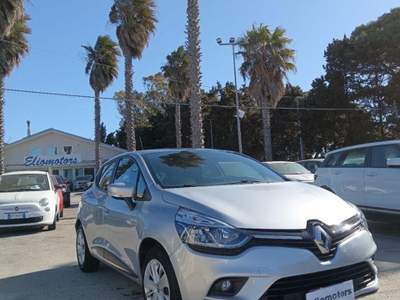 Renault Clio TCe 12V 75 CV 5 porte Business Argento usata Modica