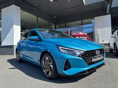 Hyundai i20  1.0 t-gdi 48V Connectline imt Blu/Azzurro usata Serravalle Sesia