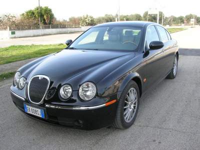 Jaguar S-Type (X206) 2.7 diesel V6 cat Exec. Nero usata Montemesola